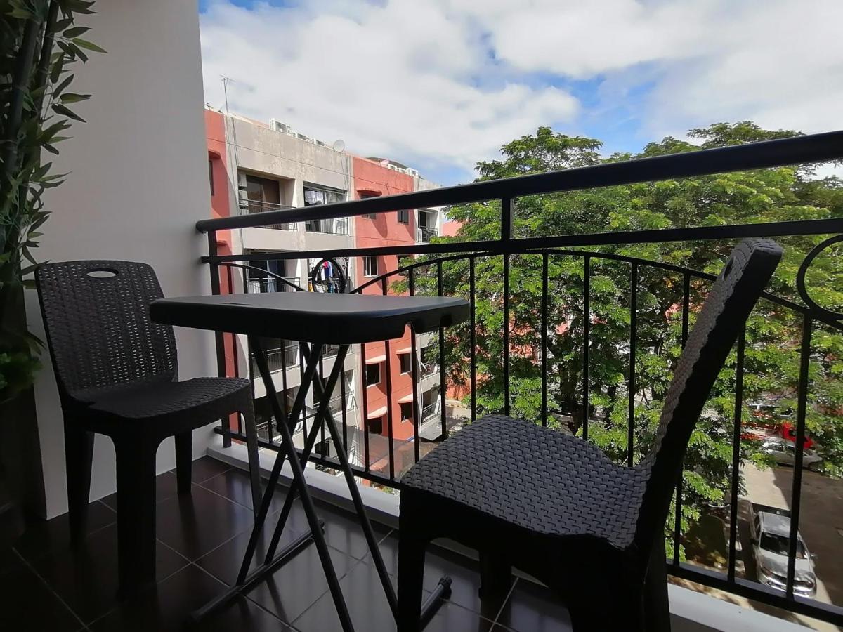 Condo Azur Suites E507 Near Airport, Netflix, Stylish, Cozy With Swimming Pool ماكتان المظهر الخارجي الصورة